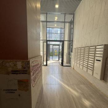 Продается 1-комнатная квартира, 73,1 м²