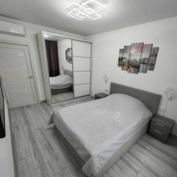 Продается 1-комнатная квартира, 37,4 м²