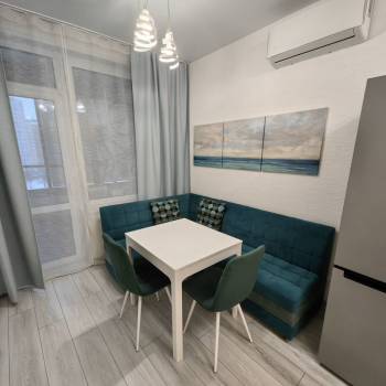 Продается 1-комнатная квартира, 37,4 м²