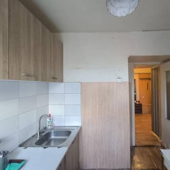 Продается 3-х комнатная квартира, 57 м²