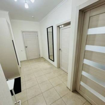 Сдается 1-комнатная квартира, 51,5 м²