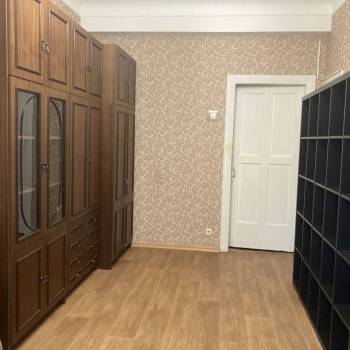 Сдается 1-комнатная квартира, 64,7 м²