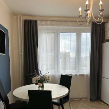 Сдается 1-комнатная квартира, 38 м²
