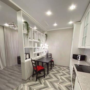 Сдается 1-комнатная квартира, 50 м²