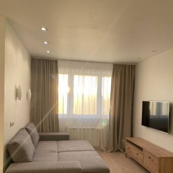 Сдается 1-комнатная квартира, 42 м²