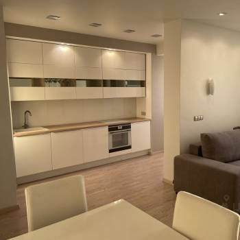 Сдается 1-комнатная квартира, 42 м²