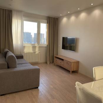 Сдается 1-комнатная квартира, 42 м²