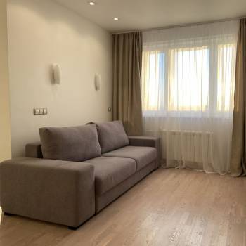 Сдается 1-комнатная квартира, 42 м²