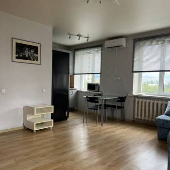 Сдается 1-комнатная квартира, 35 м²