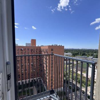 Продается 1-комнатная квартира, 36 м²