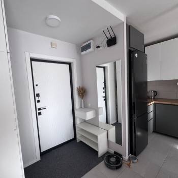 Продается 1-комнатная квартира, 36 м²