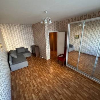 Продается 1-комнатная квартира, 41,3 м²