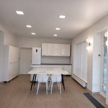 Продается Дом, 216 м²