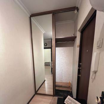 Продается 1-комнатная квартира, 38 м²