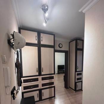 Продается 1-комнатная квартира, 38 м²