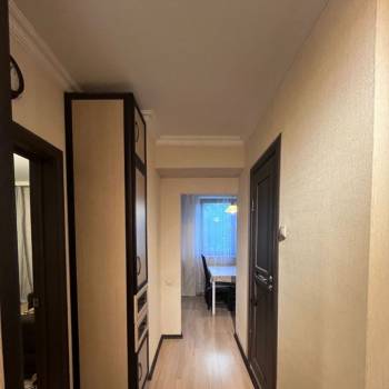 Продается 1-комнатная квартира, 38 м²