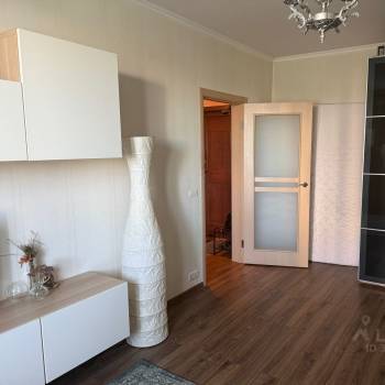 Сдается 1-комнатная квартира, 38,3 м²
