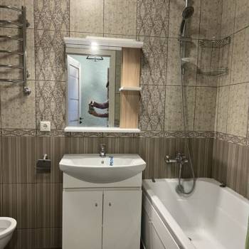 Сдается 2-х комнатная квартира, 60 м²