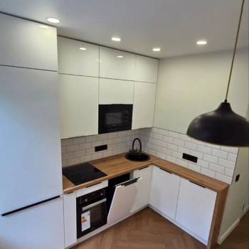 Продается 1-комнатная квартира, 35 м²