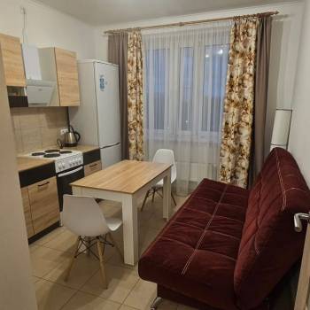 Сдается 1-комнатная квартира, 42 м²