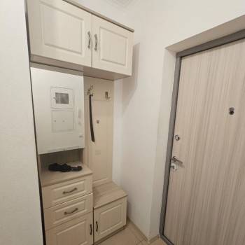 Сдается 1-комнатная квартира, 42 м²