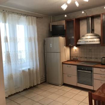 Сдается 2-х комнатная квартира, 70 м²