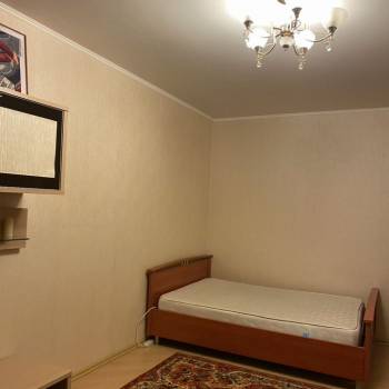 Продается 1-комнатная квартира, 38 м²
