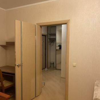 Продается 1-комнатная квартира, 38 м²