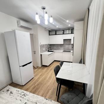 Сдается Многокомнатная квартира, 60 м²