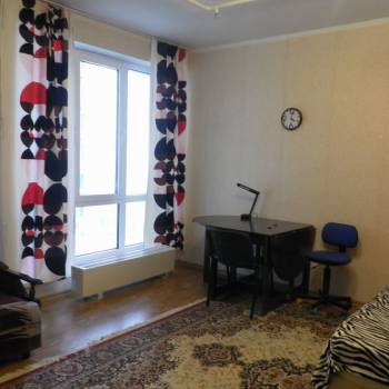 Продается 1-комнатная квартира, 56 м²