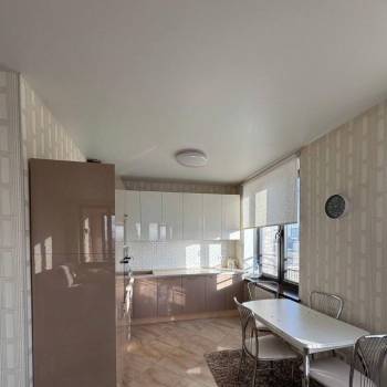 Сдается 2-х комнатная квартира, 64 м²