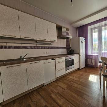 Продается 1-комнатная квартира, 37,1 м²