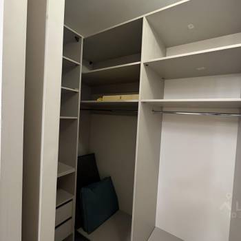 Продается Многокомнатная квартира, 93,5 м²
