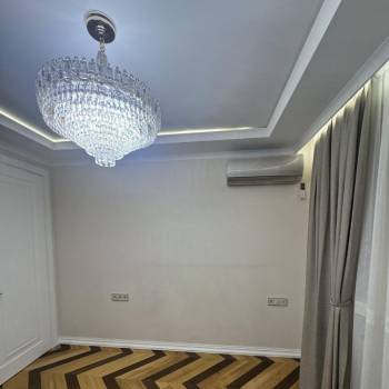 Продается Многокомнатная квартира, 93,5 м²