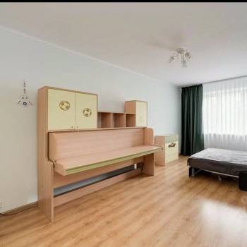 Продается Многокомнатная квартира, 156,9 м²