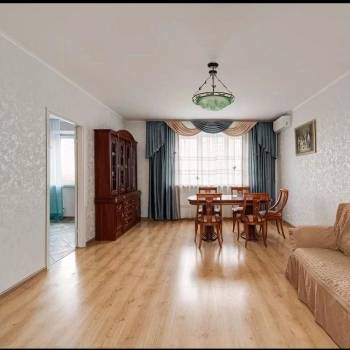 Продается Многокомнатная квартира, 156,9 м²