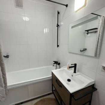 Сдается 2-х комнатная квартира, 60 м²