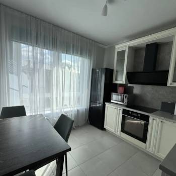 Сдается 2-х комнатная квартира, 60 м²