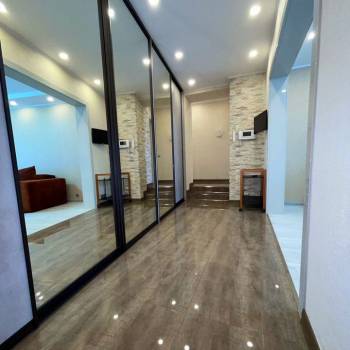 Сдается Многокомнатная квартира, 80 м²