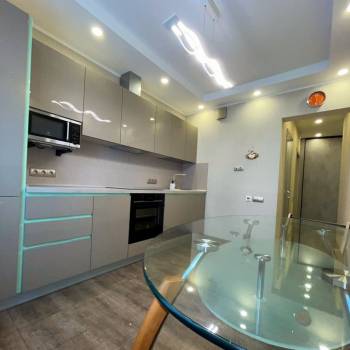 Сдается Многокомнатная квартира, 80 м²