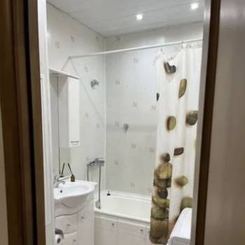 Сдается 1-комнатная квартира, 40 м²
