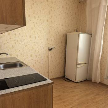 Сдается 1-комнатная квартира, 41,6 м²