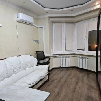 Сдается 1-комнатная квартира, 38 м²