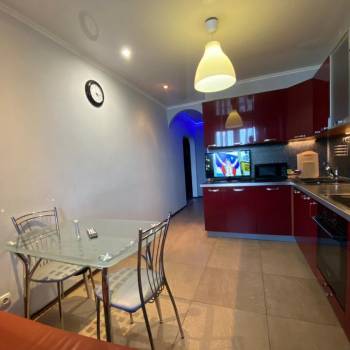 Сдается 2-х комнатная квартира, 67 м²