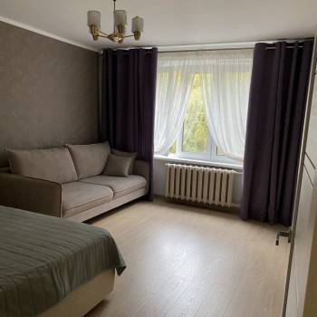 Продается 1-комнатная квартира, 35 м²