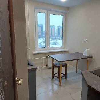 Сдается Многокомнатная квартира, 64 м²