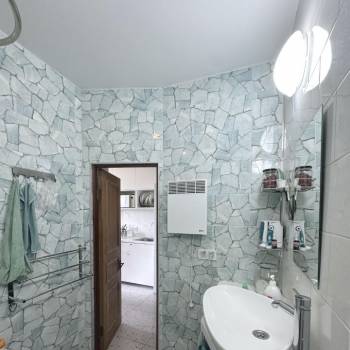 Продается 1-комнатная квартира, 27 м²
