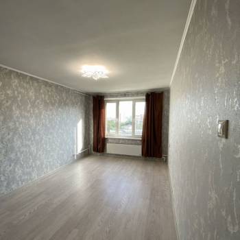 Продается 1-комнатная квартира, 33 м²