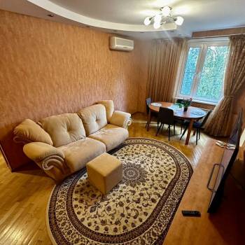 Сдается 2-х комнатная квартира, 64 м²