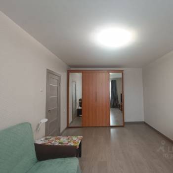 Сдается 1-комнатная квартира, 39 м²
